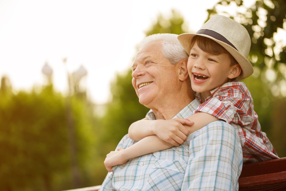 Élever les enfants près de leurs grands-parents est l’un des cadeaux les plus précieux que vous puissiez leur offrir