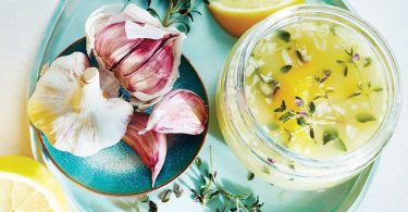 La célèbre recette de la marinade au citron pour parfumer vos grillades cet été